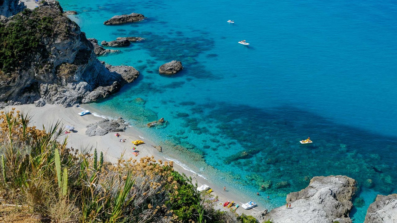 Calabria: perla azzurra del Mediterraneo